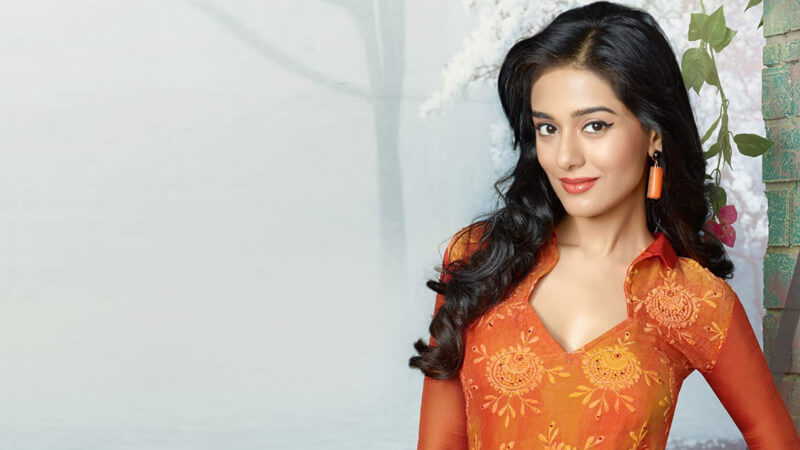 Amrita rao Replaced By Star Kid