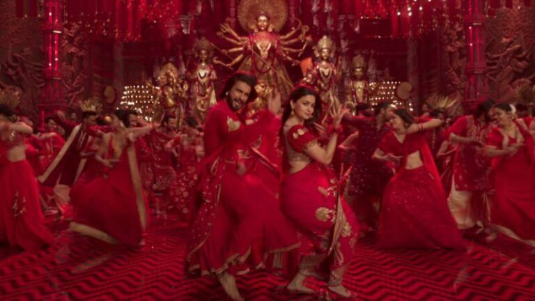 Dhindhora Baje Re: Alia Bhatt, Ranveer Singh Groove Fearlessly In Rocky ...