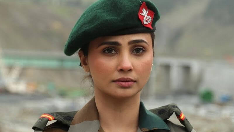 Daisy Shah Bihu Attack