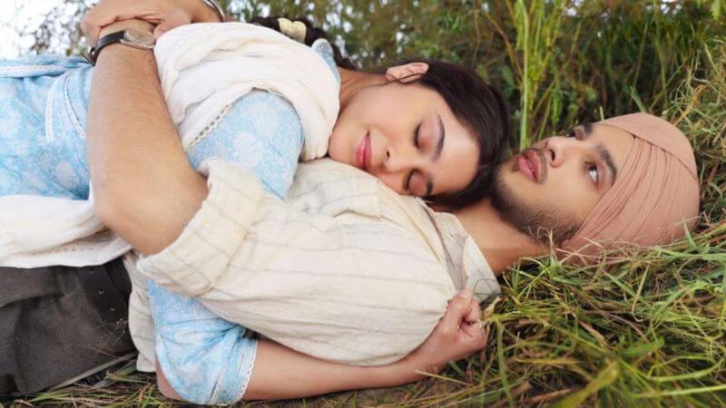 Main Vaapas Aaunga Review Sharvari